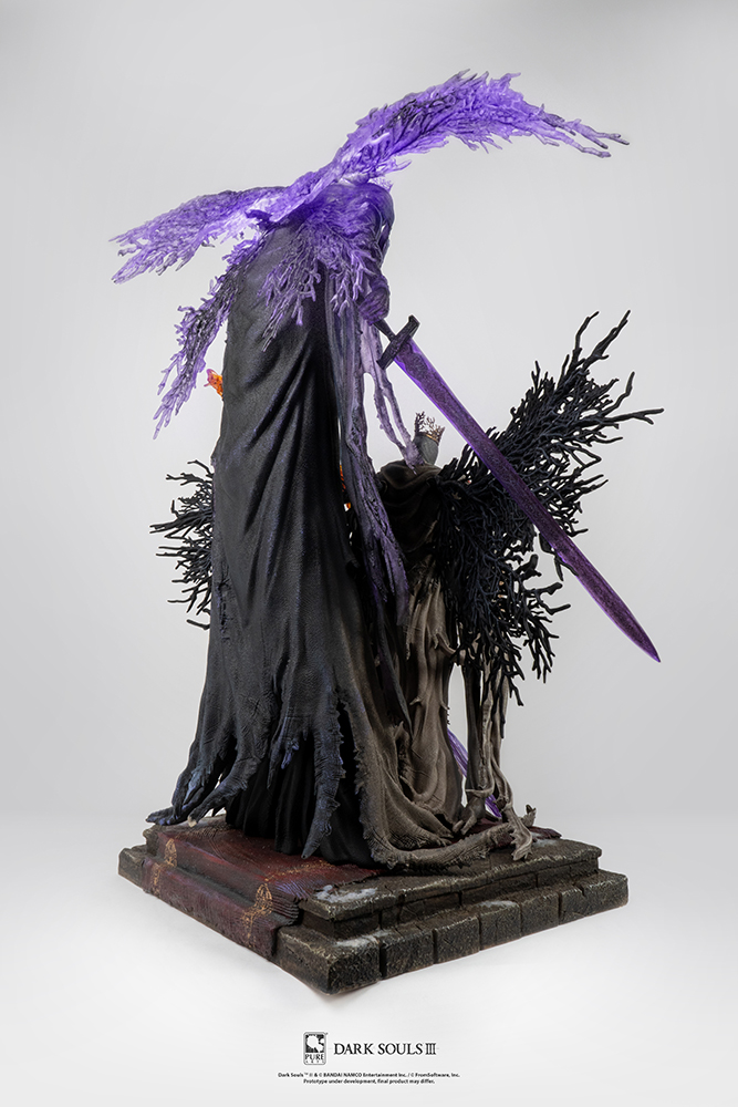 DARK SOULS III PONTIFF SULYVAHN 1/7 SCALE STATUE DELUXE EDITION
